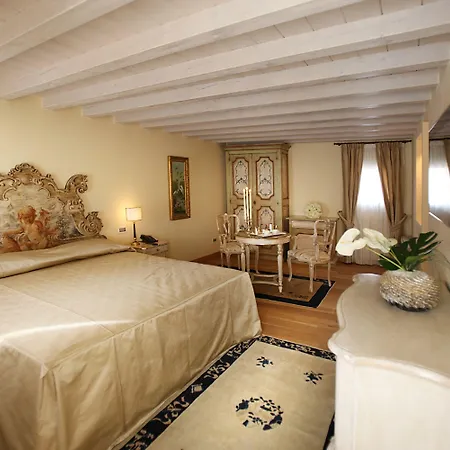 Relais Balcone Di Giulietta 4*