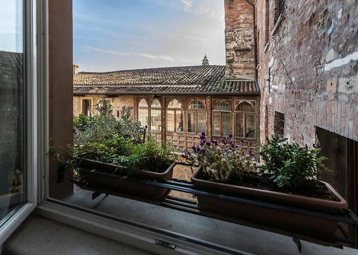 Relais Balcone Di Giulietta Pensión 4*