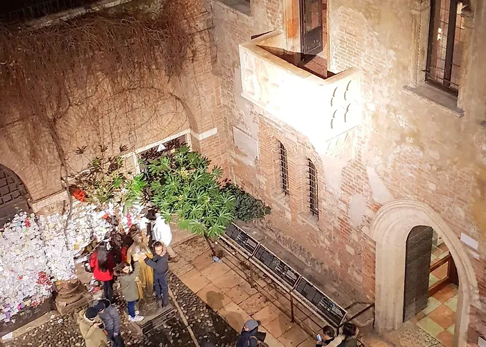 Relais Balcone Di Giulietta 4*