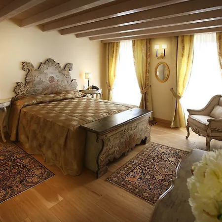Relais Balcone Di Giulietta Pensión 4*