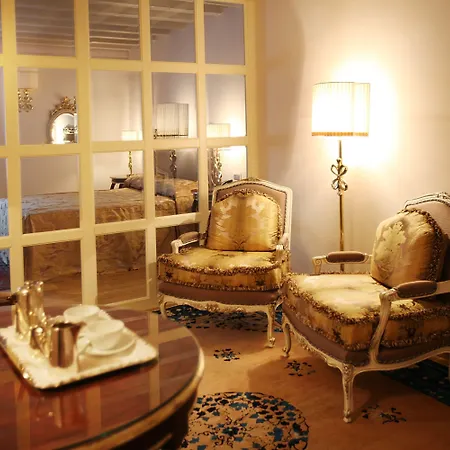 Relais Balcone Di Giulietta 4*